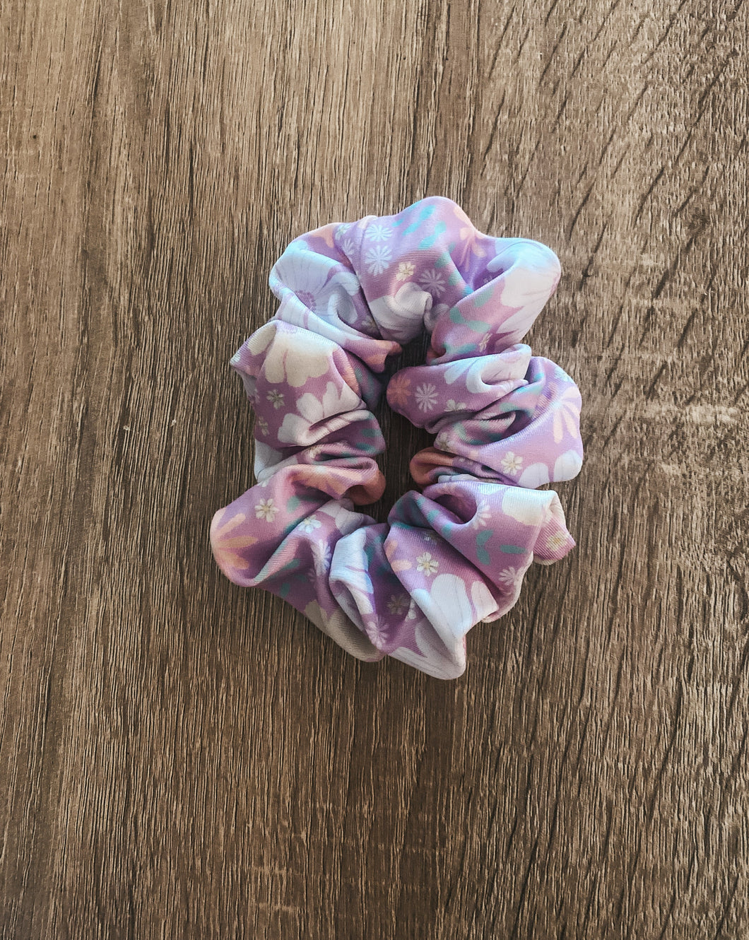 Scrunchie (Lilac Flower)